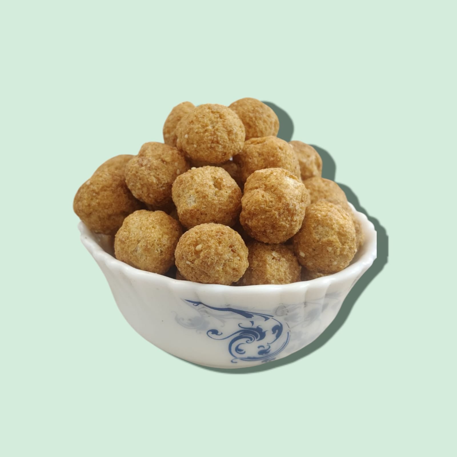 Crispy peanut balls